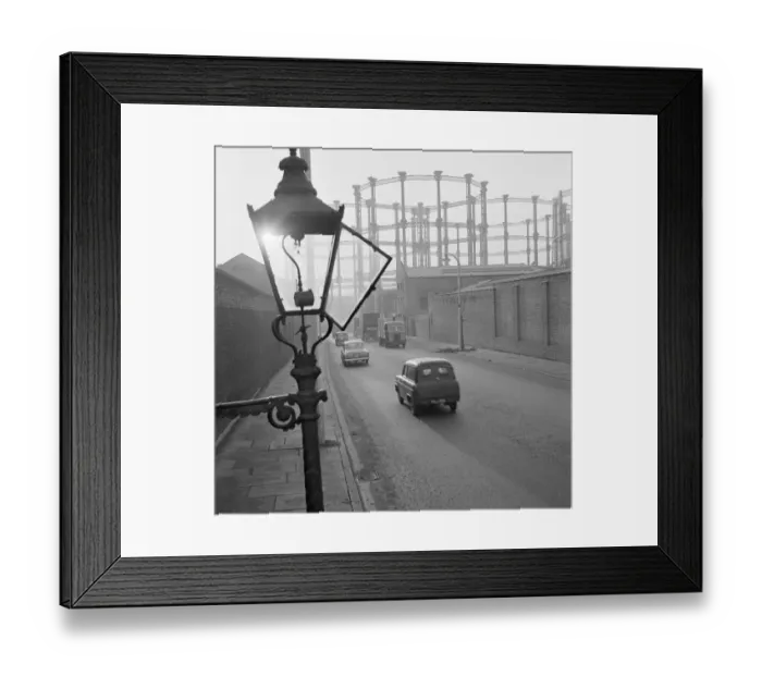 Framed Print : Gas light a066010