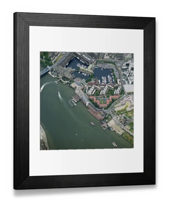 Framed Print : St Katherine Docks EAW622105