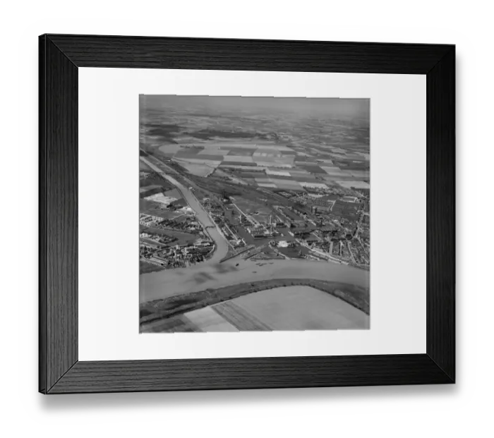 Framed Print : Goole Harbour EAW022510