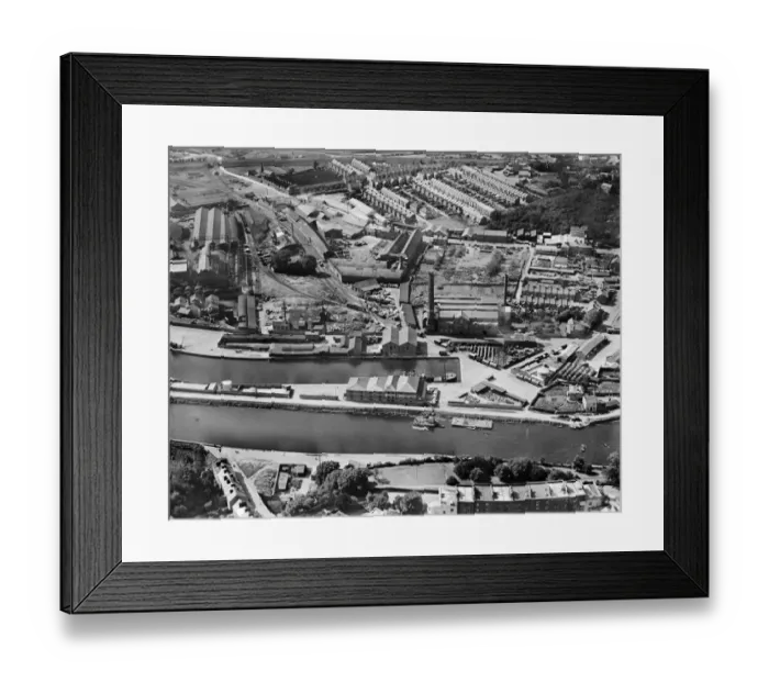 Framed Print : Exeter EPW024101