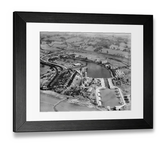 Framed Print : Sharpness EPW029346 Framed Print : Sharpness EPW029346
