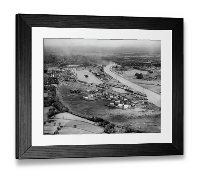 Framed Print : Preston EPW038882 Framed Print : Preston EPW038882