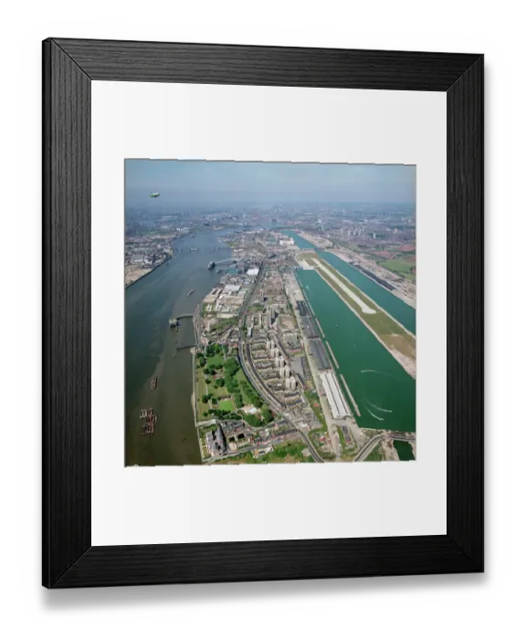 Framed Print : King George V Dock EAW572435