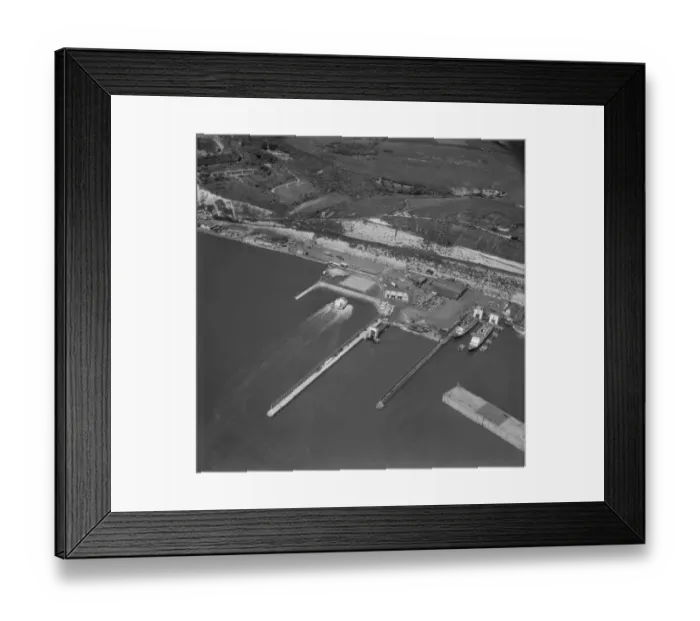 Framed Print : Dover Hoverport EAW193516