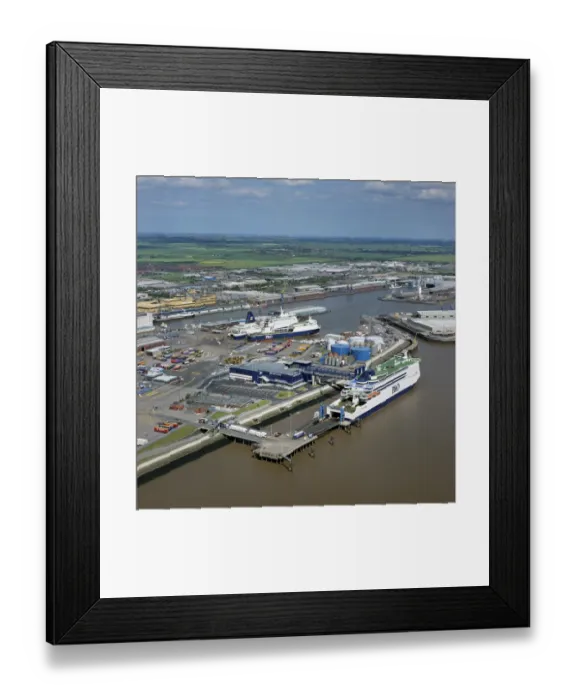 Framed Print : Kingston Upon Hull EAW693178