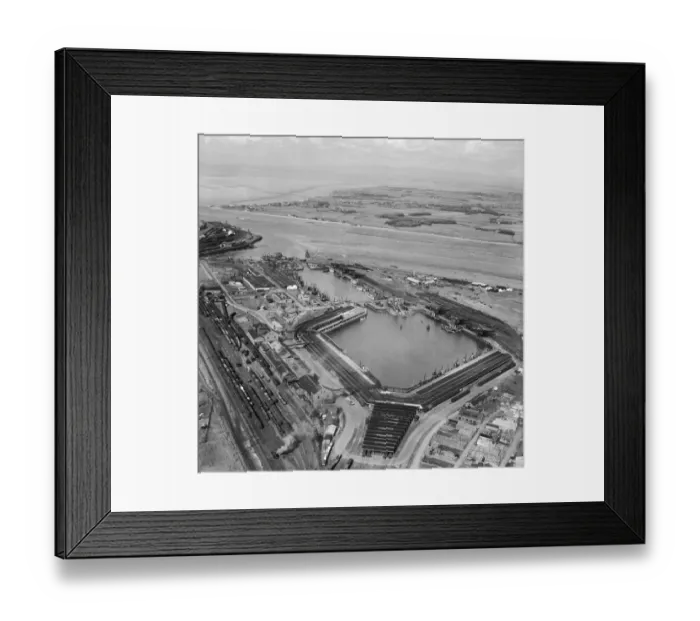 Framed Print : Fleetwood Docks EAW023417