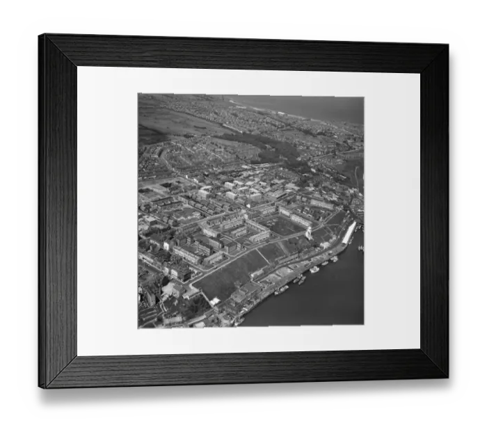 Framed Print : North Shields EAW259632