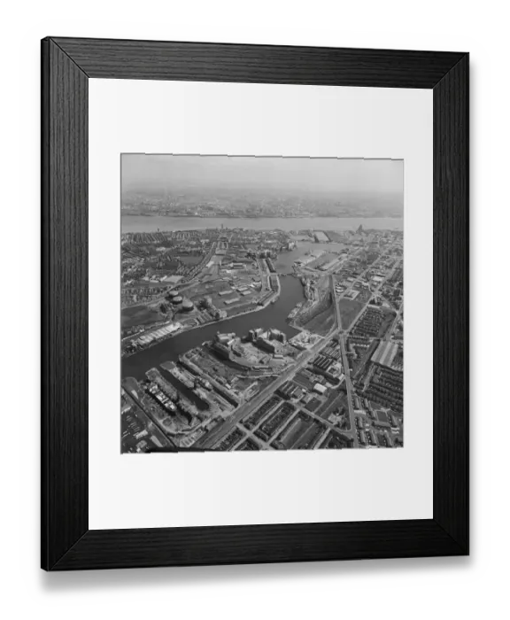 Framed Print : Birkenhead Docks EAW398267