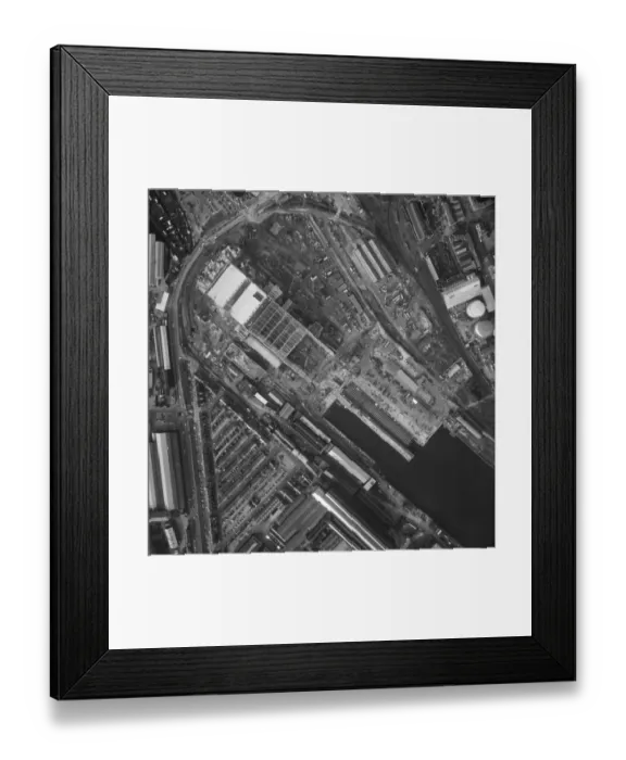 Framed Print : Barrow-in-Furness EAW496011
