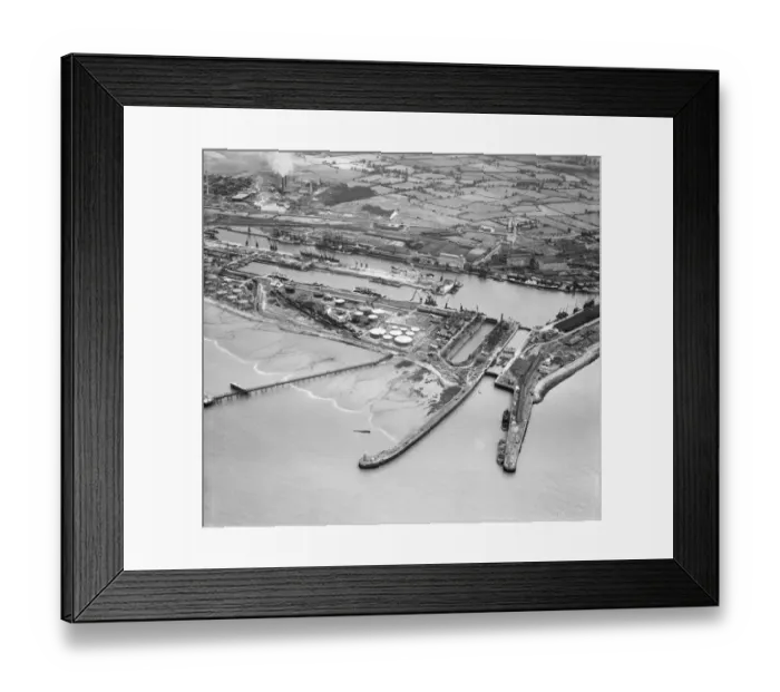 Framed Print : Avonmouth EAW002060