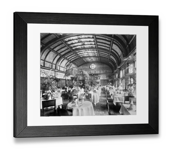 Framed Print : Dining at the Savoy BL14894