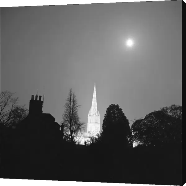 Salisbury Cathedral at night a083369