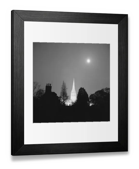 Framed Print : Salisbury Cathedral at night a083369