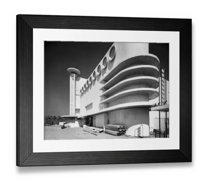Framed Print : Fun House CC47_01518