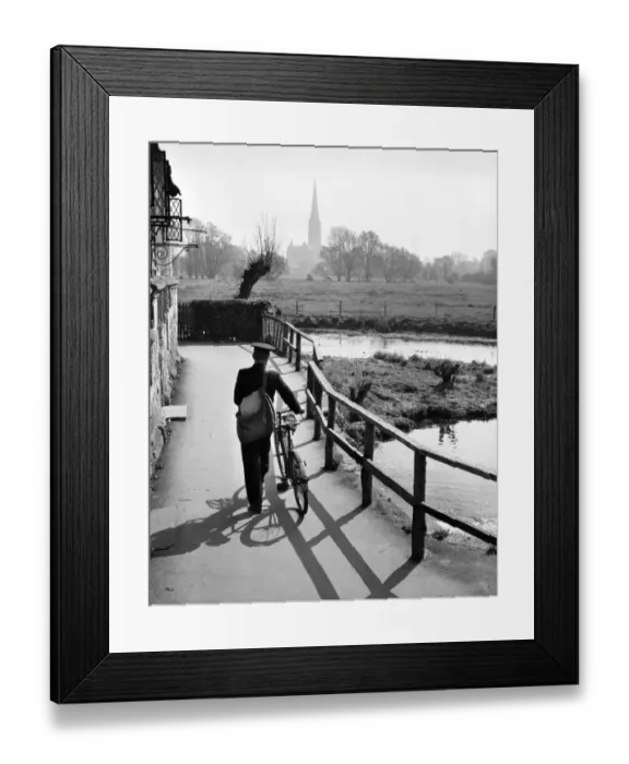 Framed Print : Postman, Harnham, Salisbury OP04500