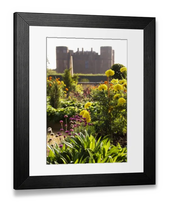 Framed Print : Kenilworth Castle, Elizabethan Garden N080504