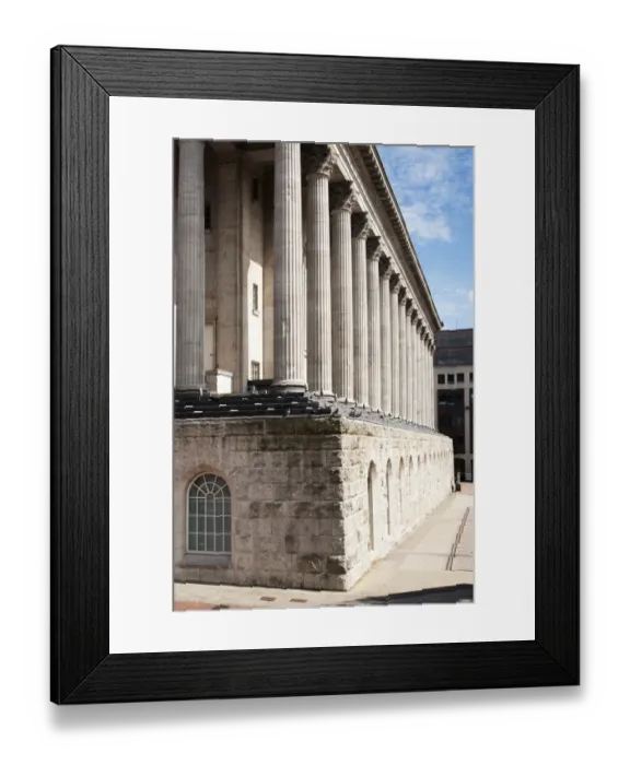 Framed Print : Birmingham Town Hall DP137652