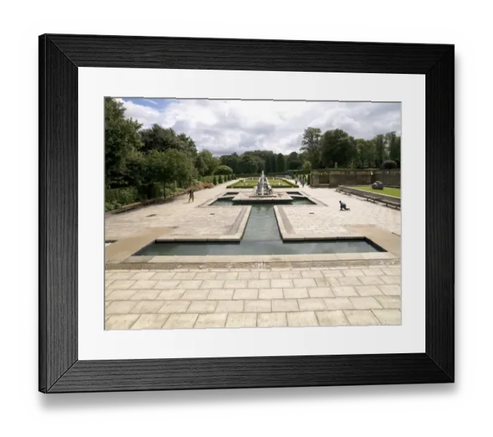 Framed Print : Mughul Gardens DP065456 Framed Print : Mughul Gardens DP065456