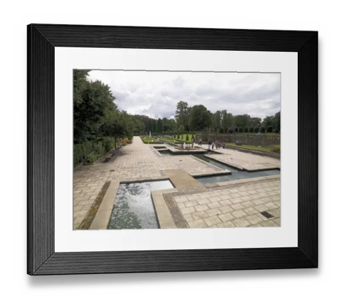 Framed Print : Mughul Gardens DP065457