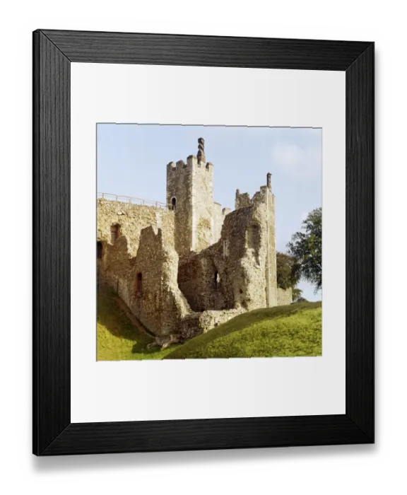 Framed Print : Framlingham Castle FF003076 Framed Print : Framlingham Castle FF003076