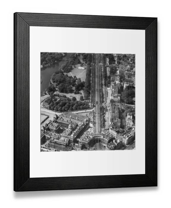 Framed Print : Trooping the Colour EAW030173