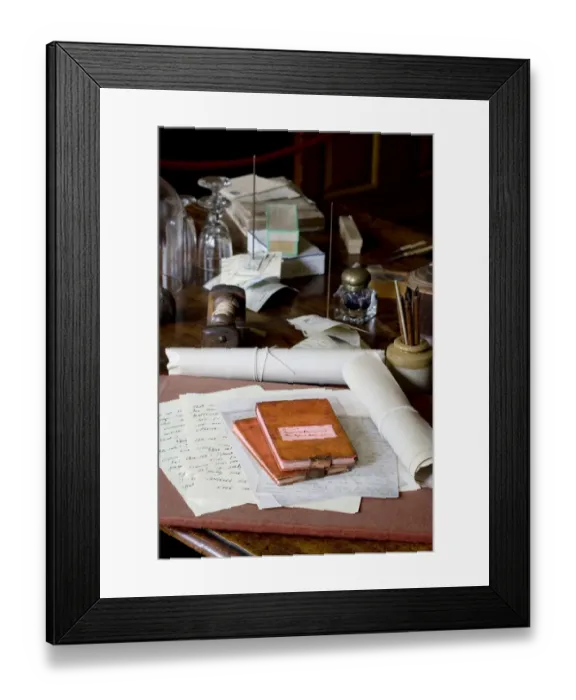 Framed Print : Darwins letters, manuscripts and notebooks N080590 Framed Print : Darwins letters, manuscripts and notebooks N080590
