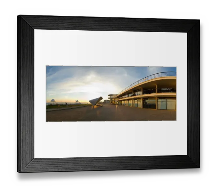 Framed Print : De La Warr Pavilion N061022 Framed Print : De La Warr Pavilion N061022