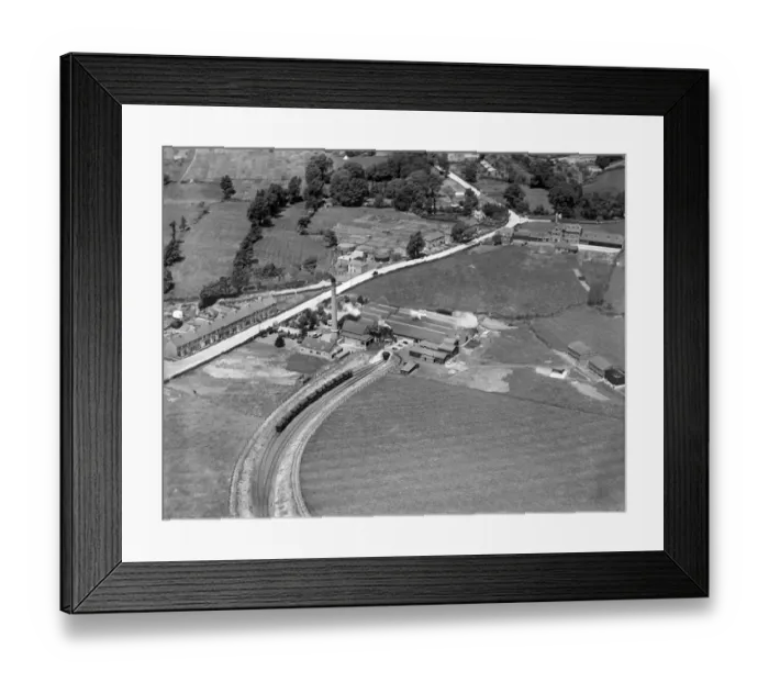 Framed Print : Wootton Bassett United Dairies, 1930. EPW032627