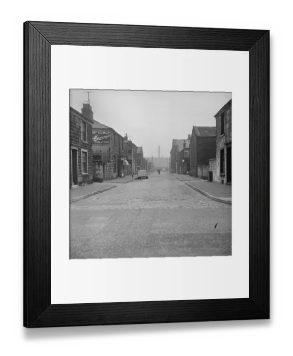 Framed Print : Burnley DES01_01_0567 Framed Print : Burnley DES01_01_0567