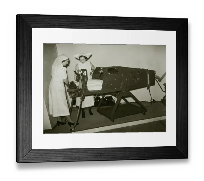 Framed Print : Demonstrating an iron lung med01_01_0377