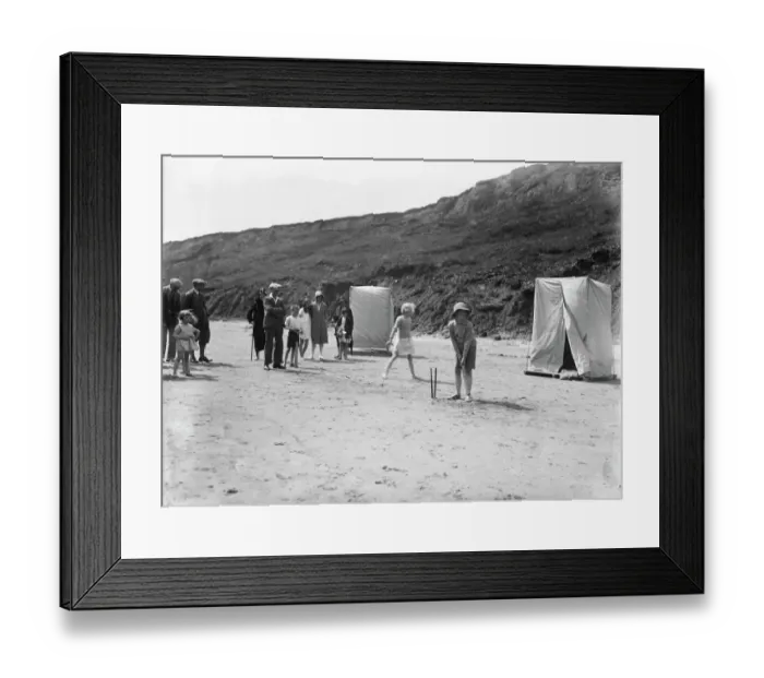 Framed Print : Cricket on Filey beach WSA01_01_G0584 Framed Print : Cricket on Filey beach WSA01_01_G0584