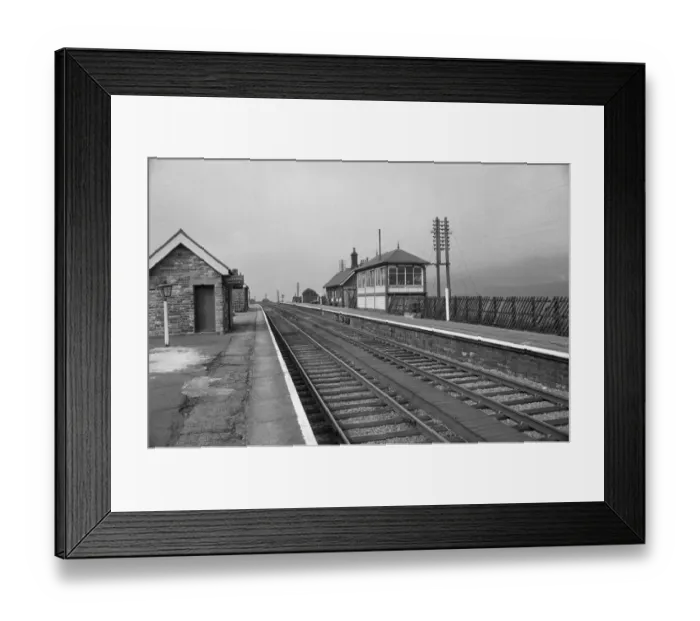 Framed Print : Garsdale Railway Station MF000290_19 Framed Print : Garsdale Railway Station MF000290_19