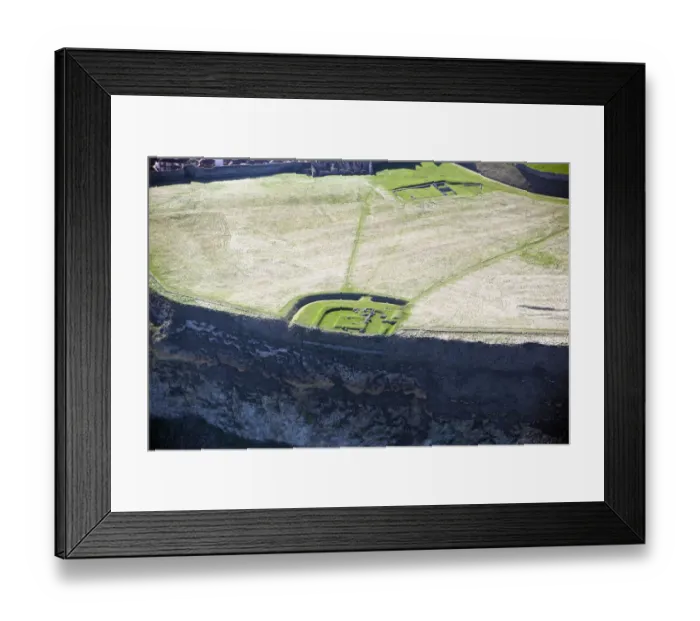 Framed Print : Signal Station 28507_052
