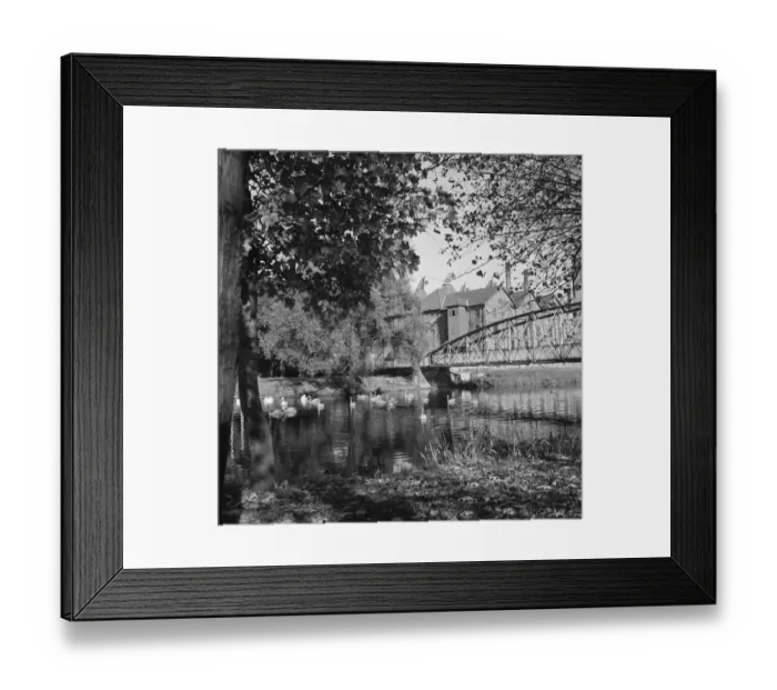Framed Print : Andresey Bridge and Bass Old Brewery DES01_04_0882