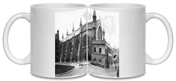 Lincolns Inn Chapel October 1915 DD55_00001