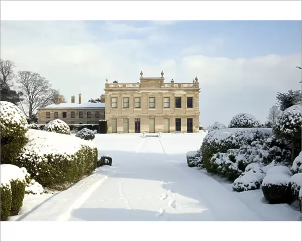 Brodsworth Hall in the snow N090065