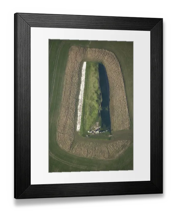 Framed Print : West Kennet Long Barrow N071891