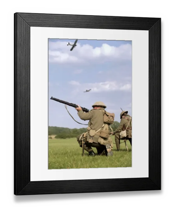 Framed Print : World War I soldier N071913
