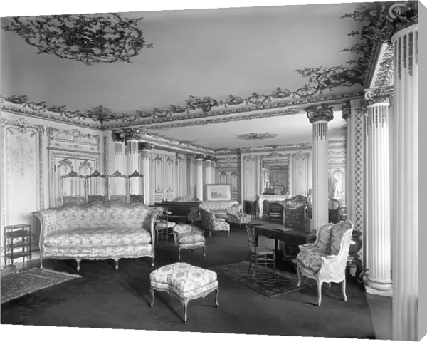 Witley Court Drawing Room c. 1920 BL25086