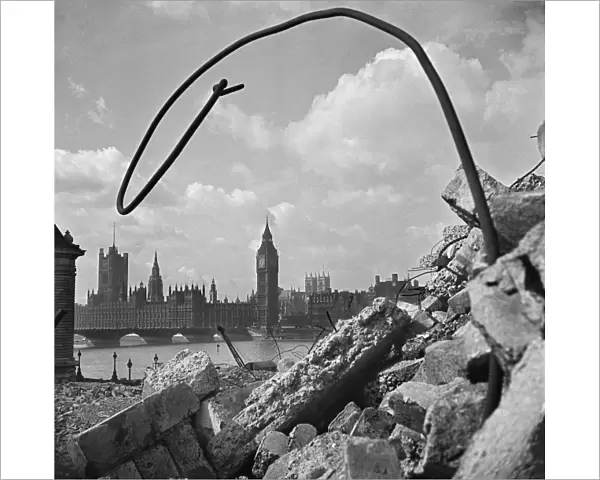 Palace of Westminster and debris a093799