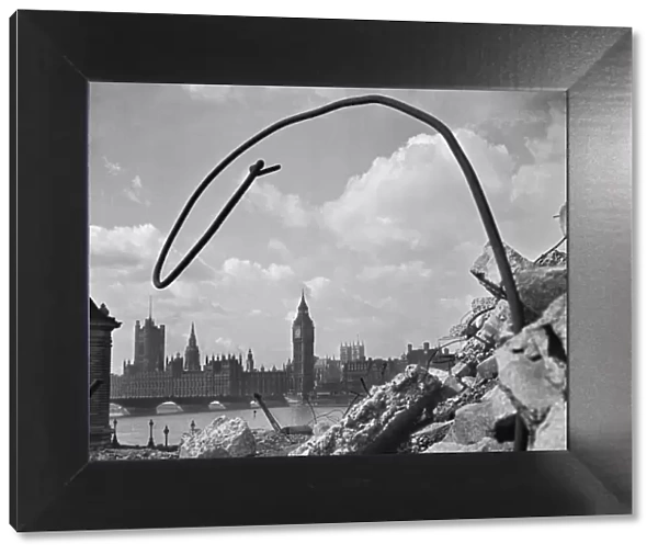 Palace of Westminster and debris a093799