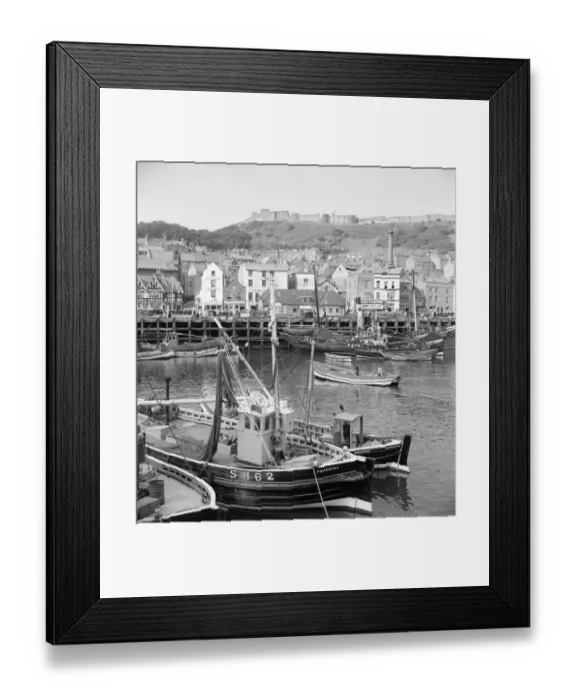 Framed Print : Scarborough a99_00348