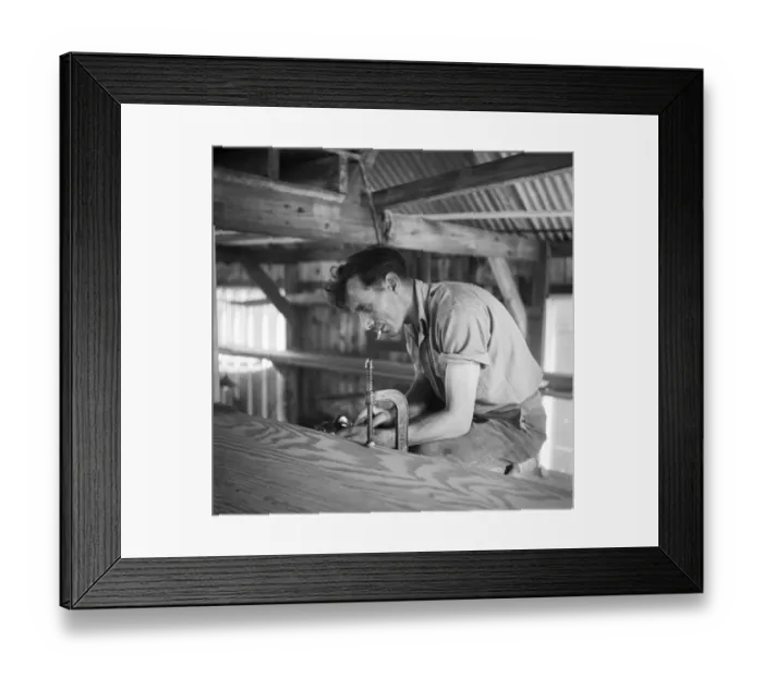 Framed Print : Boat builder, Wroxham, Norfolk a99_00303