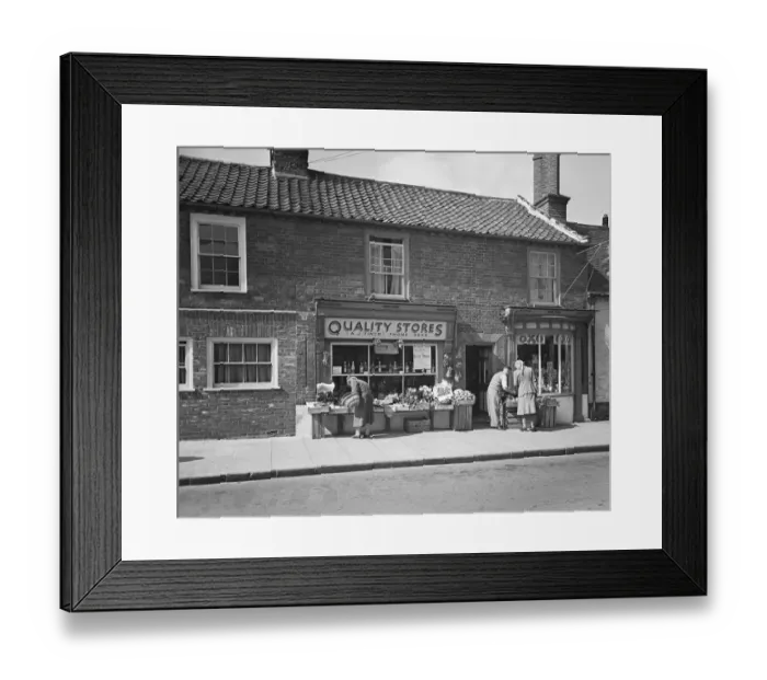 Framed Print : Greengrocer, Suffolk a98_14578
