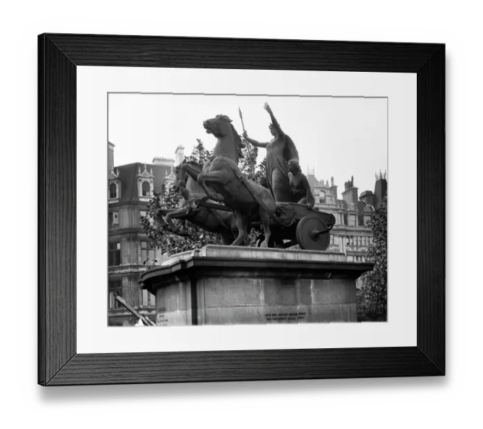 Framed Print : Boudicca statue SAM01_01_0074