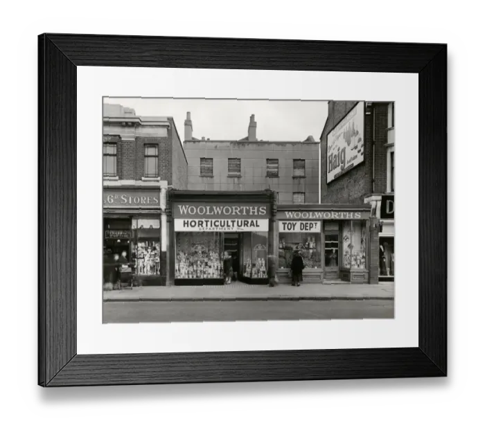 Framed Print : Woolworths, Edmonton FWW01_01_0367_002 Framed Print : Woolworths, Edmonton FWW01_01_0367_002
