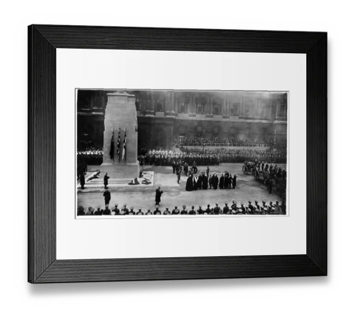 Framed Print : Unveiling the Cenotaph SAM01  /  02  /  0074