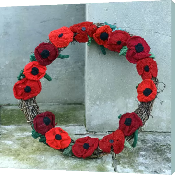 Poppy wreath DP185980