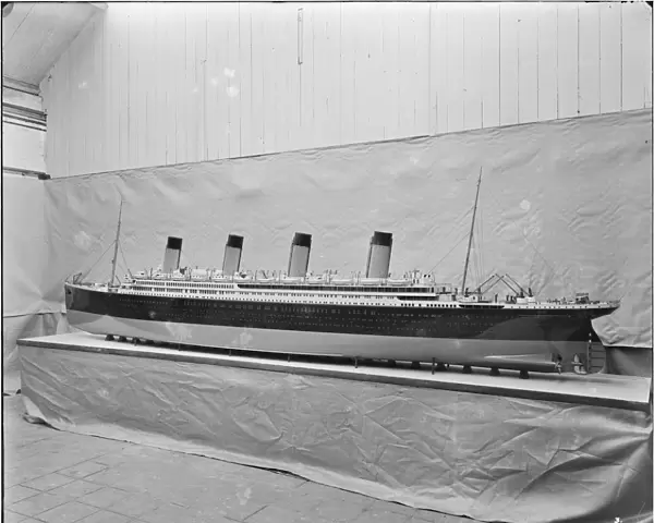 Model of RMS Olympic BL26950_003