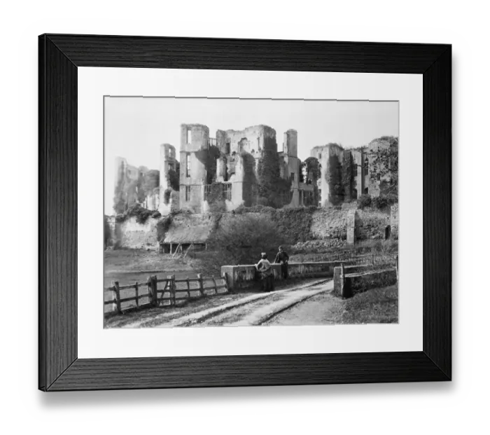 Framed Print : Kenilworth Castle c. 1870 BB75_06911